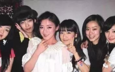 吃瓜娱乐姐妹是谁扮演的,她们是如何塑造这个娱乐界的热门角色的？