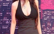 娱乐吃瓜女星看秀争座位,座次之争背后的娱乐生态
